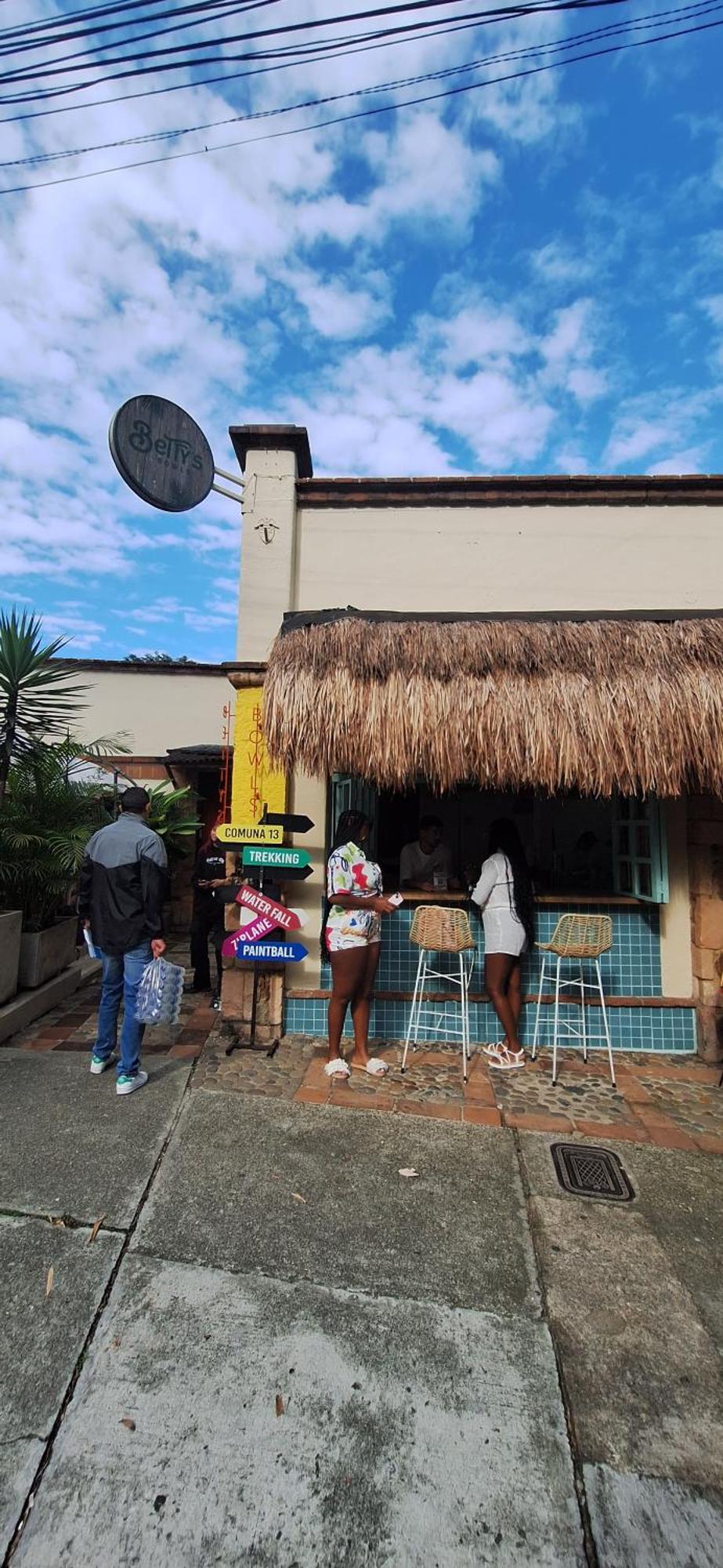 Yolo Hostel 麦德林 外观 照片